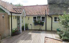 Stream Cottage, 450 Year Old Thatched Cottage